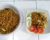 Foto langkah ke 5 dari resep Mie Goreng Jawa Pedas.
