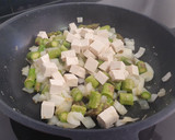 Foto del paso 1 de la receta: Curry vegano de tofu y verduras
