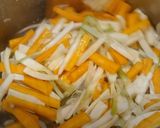 Húsgombócos csorbaleves recept fázis 6 fotója