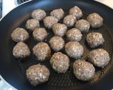 รูปขั้นตอนการทำที่ 3 ของ Swedish meat ball