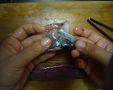 A picture of step 23 of How to Filet a Pacific Saury (Sanma).