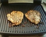 Foto langkah ke 2 dari resep Grill Chicken Steak w/Blackpepper Sauce.