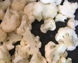 A picture of step 2 of Gobhi Aloo.