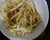 A picture of step 2 of Air fryer chips.