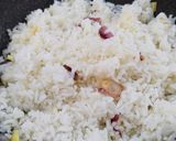 Foto langkah ke 1 dari resep Nasi Bakar Ayam Suwir Pedas.