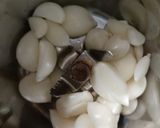 A picture of step 2 of Mushroom Biryani.