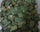 A picture of step 1 of Achari Bhindi 🌿🏵🌿.
