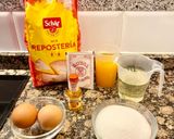 Foto del paso 1 de la receta: Tortas de naranja “sin glúten” (Gluten-free orange cakes)