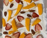 Foto del paso 2 de la receta: Barritas de yogur y frutas