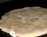 A picture of step 4 of Paneer paratha.