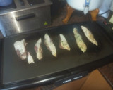 Foto del paso 3 de la receta: Atún a la plancha con papas y mojo de perejil