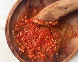 Foto langkah ke 2 dari resep Sambal bawang pedas.