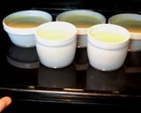 A picture of step 4 of Melting Cheesecake Pudding.