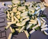 Une image de l'étape 8 de Coings, courgettes et tomates au lard fumé.
