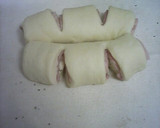 A picture of step 6 of Tear-Apart Bacon Bread.