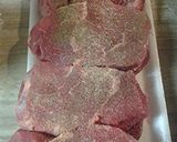 A picture of step 2 of Balsamic butter steak.