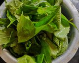 A picture of step 2 of Gongura leaves bhaji (Aabadychi bhaji).