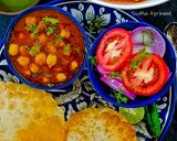A picture of step 12 of Chole Bhature.