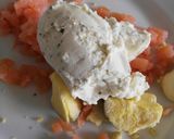 Foto del paso 4 de la receta Huevos rellenos con salmón ahumado y queso