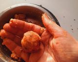 A picture of step 2 of Aloo Bonda.