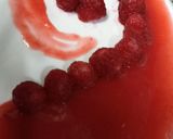 A picture of step 5 of Raspberry glaze or sauce.