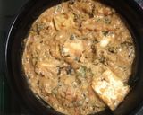 A picture of step 9 of Methi paneer makhani.