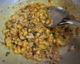 A picture of step 2 of Multigrain Bread Upma.