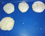 A picture of step 8 of Indonesian's snack.