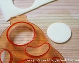 A picture of step 8 of Charaben Duffy Inarizushi.