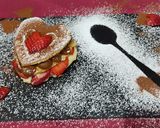 Foto del paso 7 de la receta: Corazones con dulce de leche, pastelera y fresas 🍓❤️
