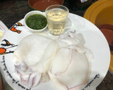 Foto del paso 2 de la receta: Sepia a la plancha con salteado de espárragos y gambas