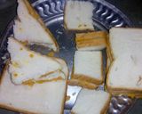 A picture of step 2 of Bread pakoda.