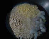 Foto langkah ke 2 dari resep Menu Sarapan Diet: Oatmeal Udang Jagung.