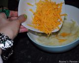 A picture of step 3 of Mashed potato grilled sandwich with cheddar cheese.