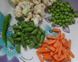 A picture of step 2 of Steamed Vegetables Friedrice.