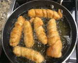 Foto del paso 2 de la receta: Tequeños y pastelitos
