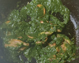 Foto del paso 5 de la receta: Espaguetis con champiñones y salsa de espinacas
