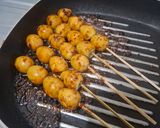 Foto langkah ke 6 dari resep Sate Telur Puyuh Bumbu Kecap Meresap ala Jogja.
