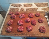 Foto del paso 2 de la receta: Minis hamburguesas de pollo y carne