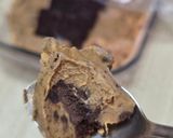 Foto del paso 4 de la receta: Helado de crema chocotorta 🍦Dulce de leche y queso crema con "granizado" de Chocolinas®🍨3 ing