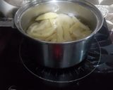 A picture of step 1 of Chilli potato wedges.