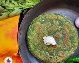 A picture of step 6 of Bathua paratha.