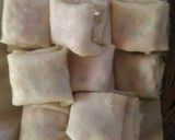 Foto langkah ke 4 dari resep Martabak telur sosis.
