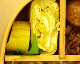 A picture of step 4 of Edo-mae Hamaguri Clam Rice Bento.