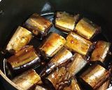 A picture of step 5 of Simmered Pacific Saury - Bones 'n All!.