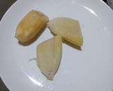 Foto langkah ke 2 dari resep Pisang Kukus Keju Meises.