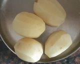 A picture of step 1 of Bengali Juri Aloo Bhaja.