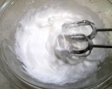 A picture of step 21 of Le Fraisier (French-Style Strawberry Shortcake).