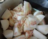 A picture of step 3 of Pure White Cream Stew with Turnips.