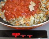 A picture of step 2 of Meat Sauce with Ingredients at Home.